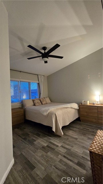 Detail Gallery Image 16 of 27 For 1772 Dumitru #B,  Corona,  CA 92881 - 2 Beds | 2/1 Baths