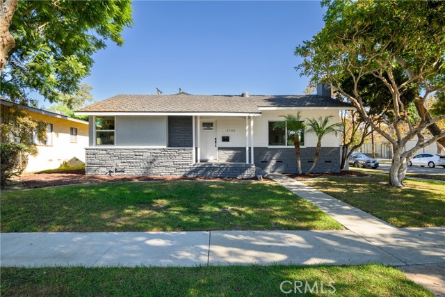 2702 Iroquois Ave, Long Beach, CA 90815