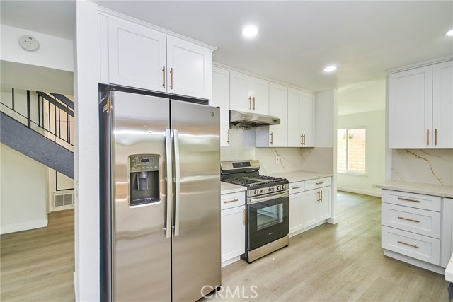Detail Gallery Image 11 of 37 For 2028 E Lainie St, West Covina,  CA 91792 - 4 Beds | 3 Baths