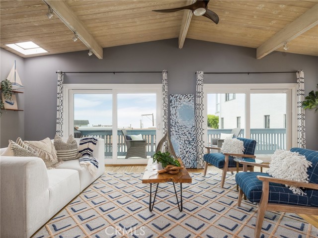 2613 Vista Drive, Manhattan Beach, California 90266, 3 Bedrooms Bedrooms, ,2 BathroomsBathrooms,Residential,Sold,Vista,SB22142075