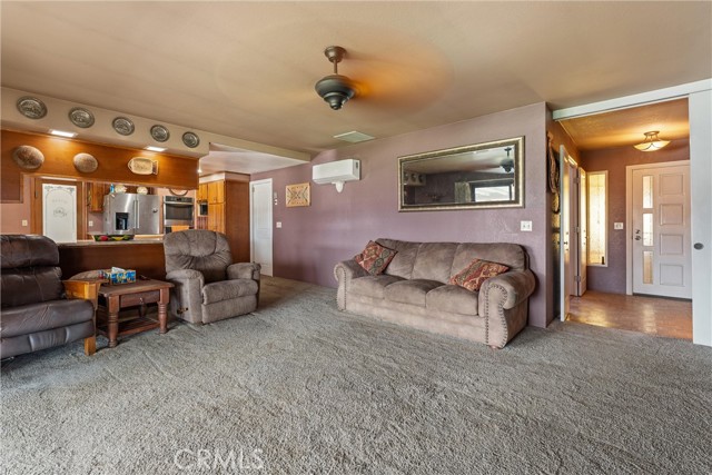 8212 E Avenue H, Lancaster CA: https://media.crmls.org/medias/e7af3d48-32e9-4159-b852-9843c89aec9b.jpg