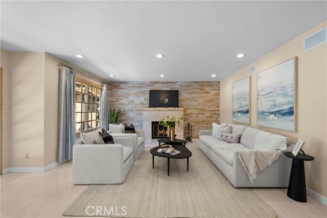 Detail Gallery Image 18 of 60 For 25009 Wintergreen Ct, Stevenson Ranch,  CA 91381 - 4 Beds | 3 Baths