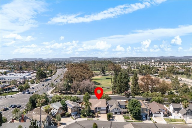 25496 Coral Wood Street, Lake Forest CA: https://media.crmls.org/medias/e7b187a9-7976-4662-b8c6-4d95d4c7999f.jpg