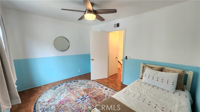 Detail Gallery Image 16 of 29 For 19451 Sherman Way #503,  Reseda,  CA 91335 - 3 Beds | 2/1 Baths