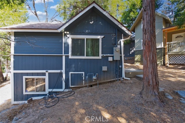 Detail Gallery Image 4 of 50 For 29083 Hook Creek, Cedar Glen,  CA 92321 - 1 Beds | 1 Baths