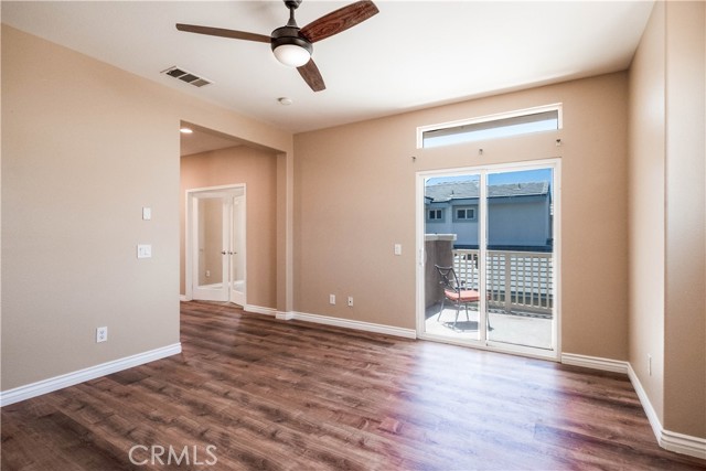 27531 Sunny Creek Drive, Valencia CA: https://media.crmls.org/medias/e7b32728-8446-4dd6-b4ca-553e2acd4b6c.jpg