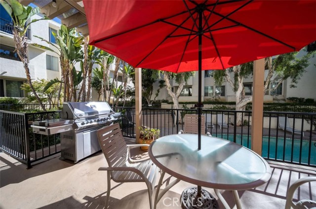 2 Bed Home for Sale in Encino, California