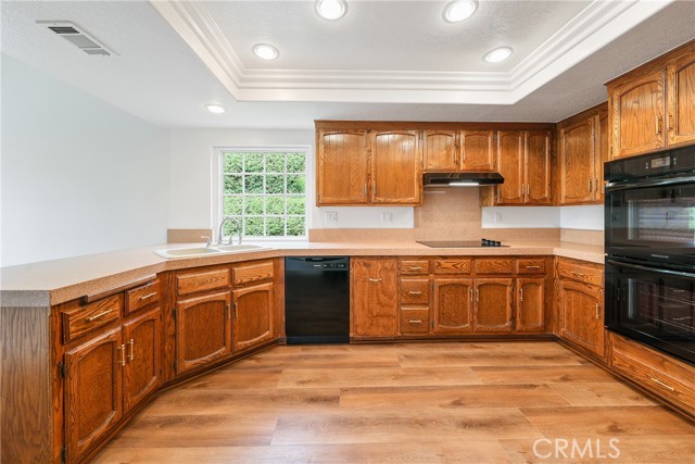 614 S Pathfinder Trail, Anaheim Hills CA: https://media.crmls.org/medias/e7b79074-327c-42cc-8896-85464154783a.jpg