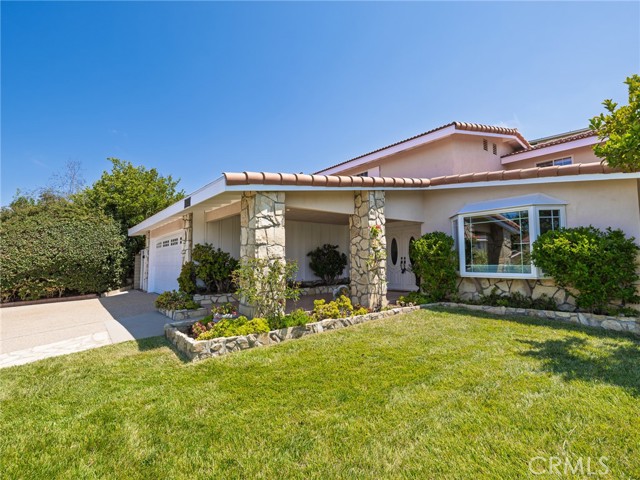 Detail Gallery Image 4 of 61 For 28422 Seamount Dr, Rancho Palos Verdes,  CA 90275 - 5 Beds | 3 Baths