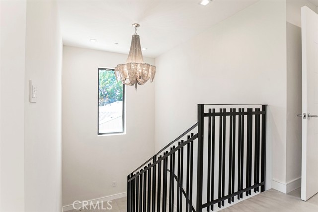 6426 Varna Avenue, Van Nuys CA: https://media.crmls.org/medias/e7b8855a-7659-4e77-a445-7d35c6c14b1f.jpg