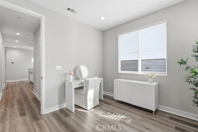 Detail Gallery Image 36 of 59 For 2144 Swallowtail Walk, Gardena,  CA 90249 - 4 Beds | 2/2 Baths