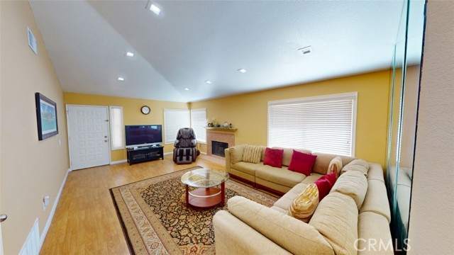 Image 3 for 2901 Wimbledon Dr, Corona, CA 92879