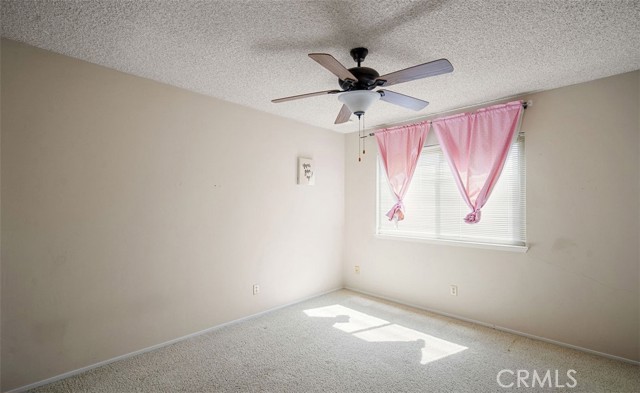 2808 Judith Street, Bakersfield CA: https://media.crmls.org/medias/e7b9ecd3-a5d4-4736-9775-3e0da477bc69.jpg