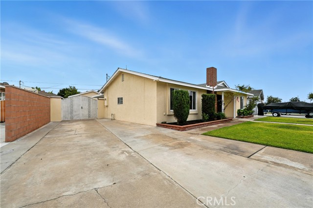 Detail Gallery Image 3 of 31 For 8456 San Clemente Way, Buena Park,  CA 90620 - 4 Beds | 2 Baths