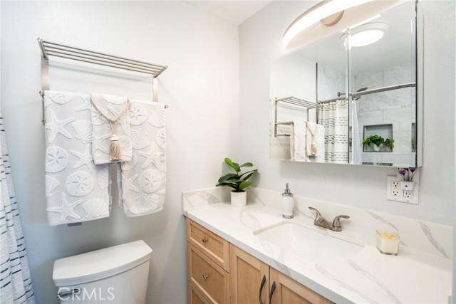 Detail Gallery Image 26 of 43 For 20642 Goshawk Ln, Huntington Beach,  CA 92646 - 5 Beds | 3 Baths