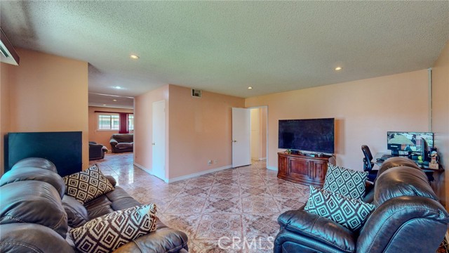 Detail Gallery Image 2 of 52 For 9291 Pico Vista Rd, Downey,  CA 90240 - 3 Beds | 2 Baths