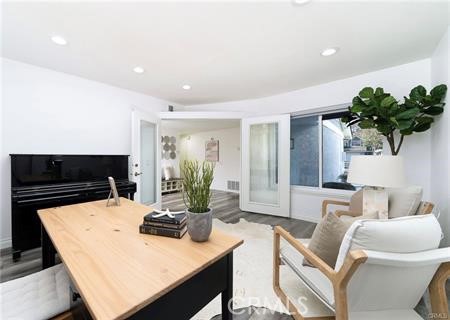 Detail Gallery Image 14 of 31 For 52 Weepingwood, Irvine,  CA 92614 - 3 Beds | 2/1 Baths