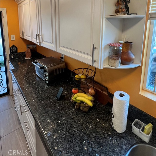 Detail Gallery Image 7 of 15 For 3999 Platt, Lynwood,  CA 90262 - 2 Beds | 1 Baths