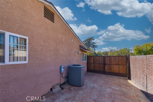 Detail Gallery Image 38 of 39 For 814 Kellogg, Glendale,  CA 91202 - 3 Beds | 2 Baths