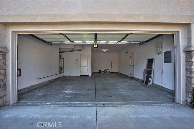 Image 62 of 63 For 24089 Golden Mist