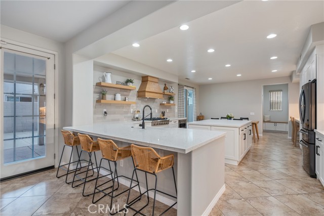 Detail Gallery Image 14 of 66 For 8111 Finch St, Corona,  CA 92880 - 5 Beds | 3 Baths