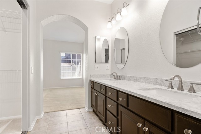 1062 Brookfield Place, Glendora CA: https://media.crmls.org/medias/e7bc78fe-072b-4e24-9ca4-fa1d0791e30f.jpg