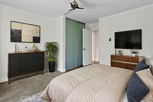 200 Mcneil Lane, Newport Beach CA: https://media.crmls.org/medias/e7bcdc85-c20f-40e9-9fe3-8638a5756f51.jpg