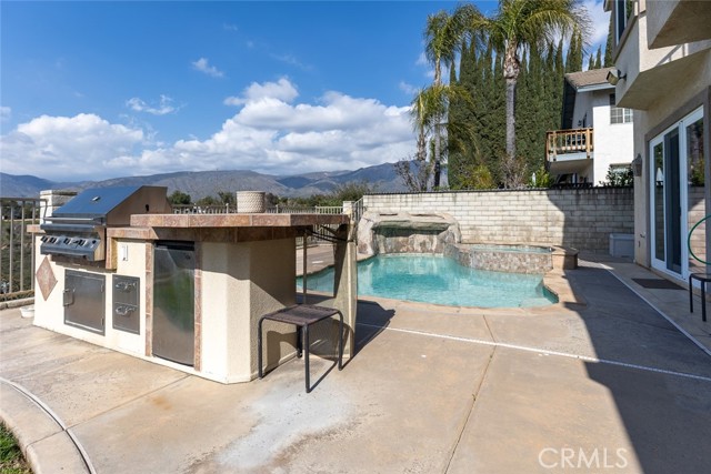 Detail Gallery Image 11 of 62 For 35234 Persimmon Ave, Yucaipa,  CA 92399 - 5 Beds | 4 Baths