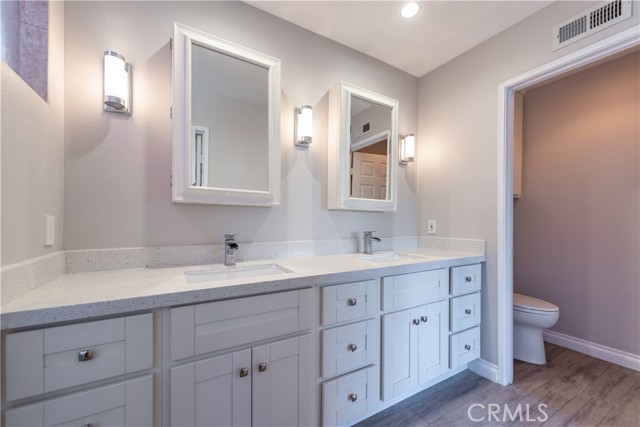 Detail Gallery Image 27 of 30 For 29 Almeria, Irvine,  CA 92614 - 4 Beds | 3 Baths