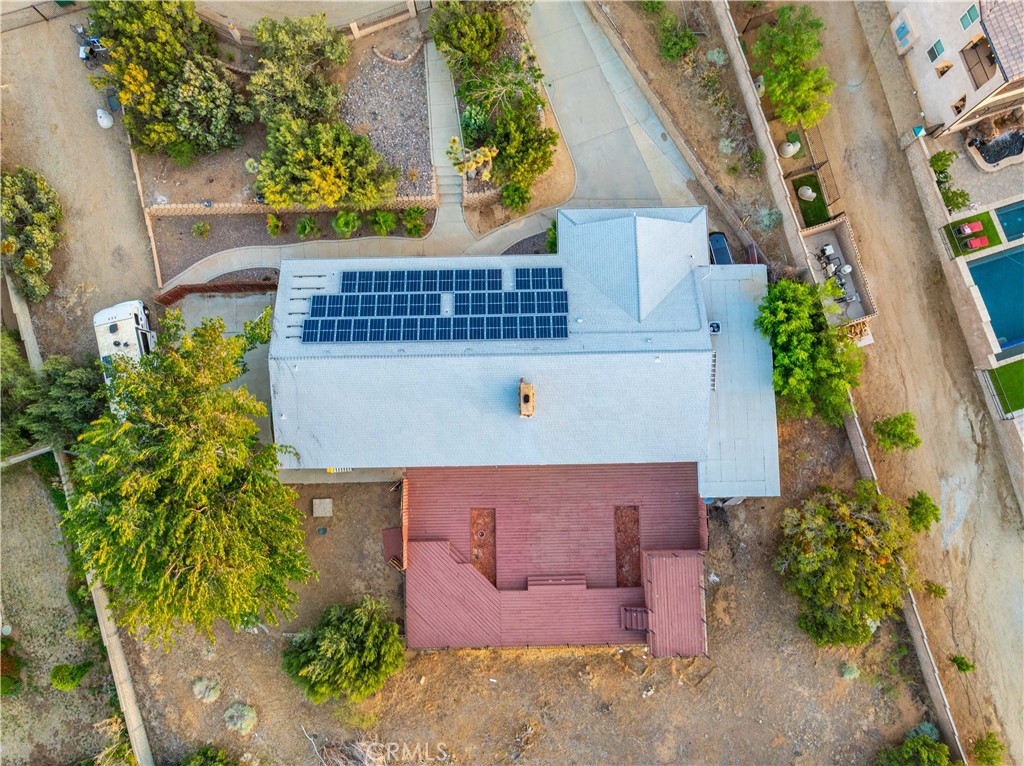 https://media.crmls.org/medias/e7bdff74-c73a-4f62-b646-9f5fb4311cd7.jpg?preset=X-Large