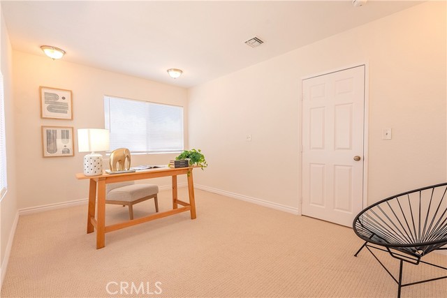 Detail Gallery Image 14 of 25 For 19945 Labrador St, Chatsworth,  CA 91311 - 5 Beds | 4 Baths