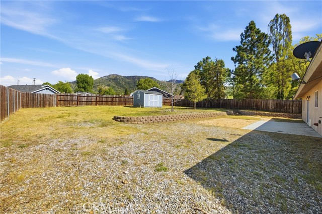 Detail Gallery Image 37 of 41 For 18110 Churchill, Tehachapi,  CA 93561 - 3 Beds | 2 Baths