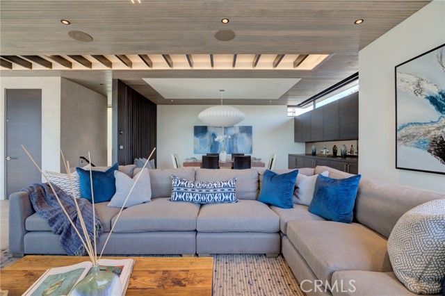 405 26th Street, Manhattan Beach, California 90266, 4 Bedrooms Bedrooms, ,1 BathroomBathrooms,Residential,Sold,26th Street,SB21203664