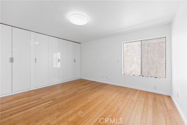 Detail Gallery Image 16 of 25 For 14960 Victory Bld #102,  Van Nuys,  CA 91411 - 2 Beds | 2 Baths