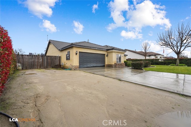 Detail Gallery Image 4 of 25 For 3226 Batch Lane, Bakersfield,  CA 93312 - 4 Beds | 2/1 Baths