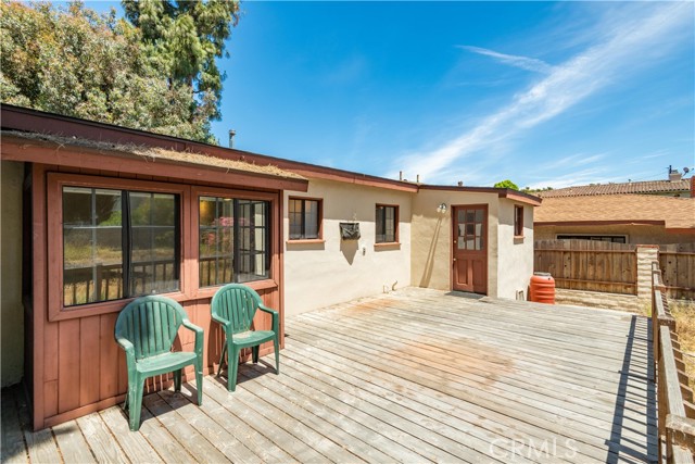 1642 10th St, Manhattan Beach, California 90266, 2 Bedrooms Bedrooms, ,1 BathroomBathrooms,Residential,Sold,10th St,SB22105156