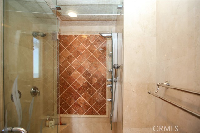 Detail Gallery Image 33 of 34 For 88 a Surfside, Surfside,  CA 90740 - 3 Beds | 3/1 Baths