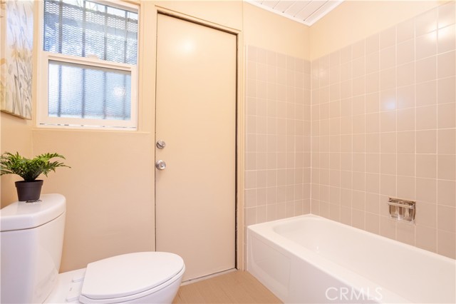 Detail Gallery Image 35 of 44 For 12719 Jimeno Ave, Granada Hills,  CA 91344 - 4 Beds | 2 Baths