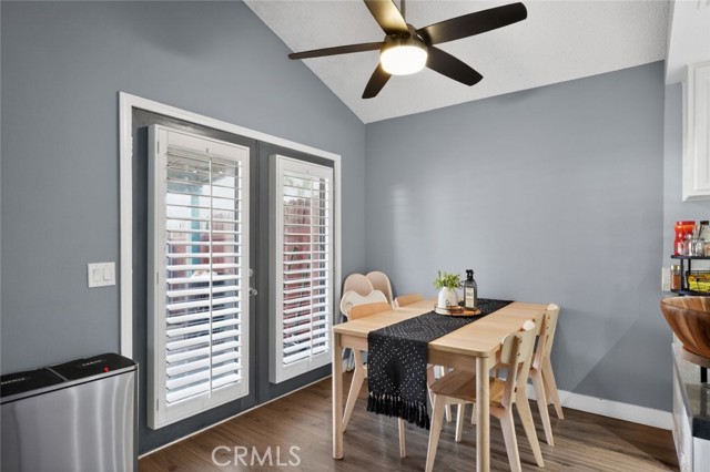 Detail Gallery Image 12 of 32 For 2537 Occidental Cir, Riverside,  CA 92507 - 3 Beds | 2 Baths