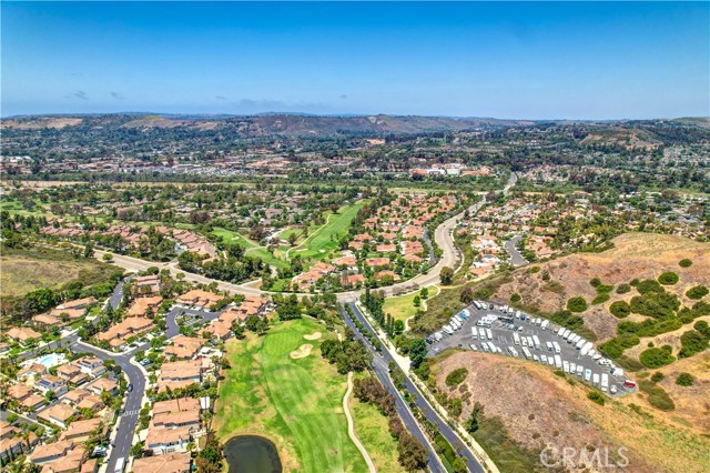 28181 Via Del Mar, San Juan Capistrano CA: https://media.crmls.org/medias/e7c2283c-3ebe-4668-954a-c293f7e32b0b.jpg