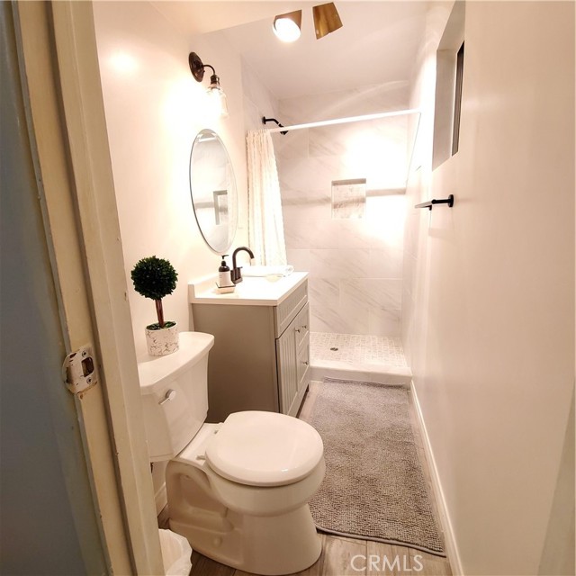 Detail Gallery Image 10 of 16 For 720 W Big Bear Bld, Big Bear City,  CA 92314 - 2 Beds | 2 Baths