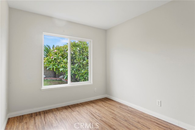 Image 12 of 16 For 5956 Suva Street