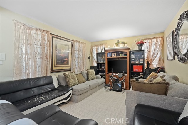 Detail Gallery Image 16 of 51 For 28385 Crispin, Moreno Valley,  CA 92555 - 6 Beds | 3/1 Baths