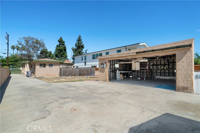 1612 11th St, Manhattan Beach, California 90266, 3 Bedrooms Bedrooms, ,1 BathroomBathrooms,Residential,Sold,11th St,SB22206583