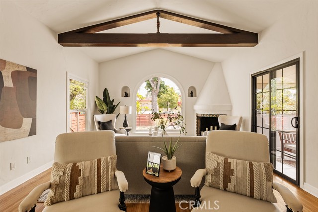 3848 Boyce Avenue, Los Angeles CA: https://media.crmls.org/medias/e7c52dcc-c687-4a4b-ac1e-e71dd4ae8048.jpg
