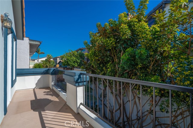 1734 Haynes Lane, Redondo Beach, California 90278, 3 Bedrooms Bedrooms, ,2 BathroomsBathrooms,Residential,Sold,Haynes,TR22049569