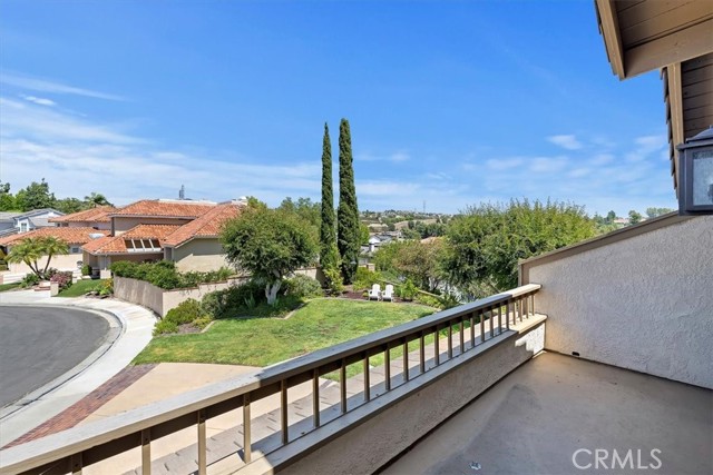 28212 San Marcos, Mission Viejo CA: https://media.crmls.org/medias/e7c59bf9-8741-45e8-9bad-c5f9c52dafd2.jpg