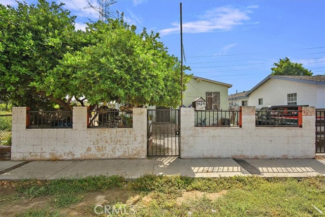 9624 Parmelee Avenue #2, Los Angeles, CA, 90002 9624 Parmelee Avenue #2, Los Angeles, CA, 90002