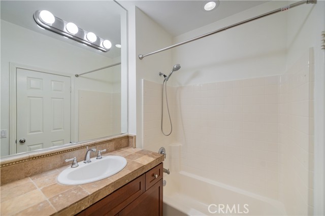 Detail Gallery Image 16 of 19 For 235 Dewdrop, Irvine,  CA 92603 - 2 Beds | 2/1 Baths