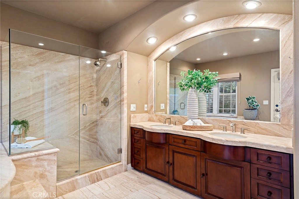 E7c76423 A32d 4d18 944b 5e6f04a5aa46